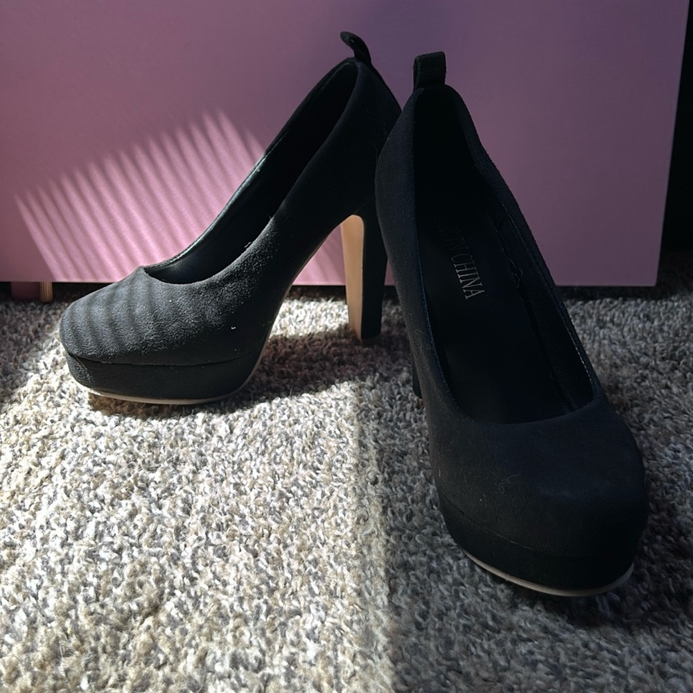 Black soft heels